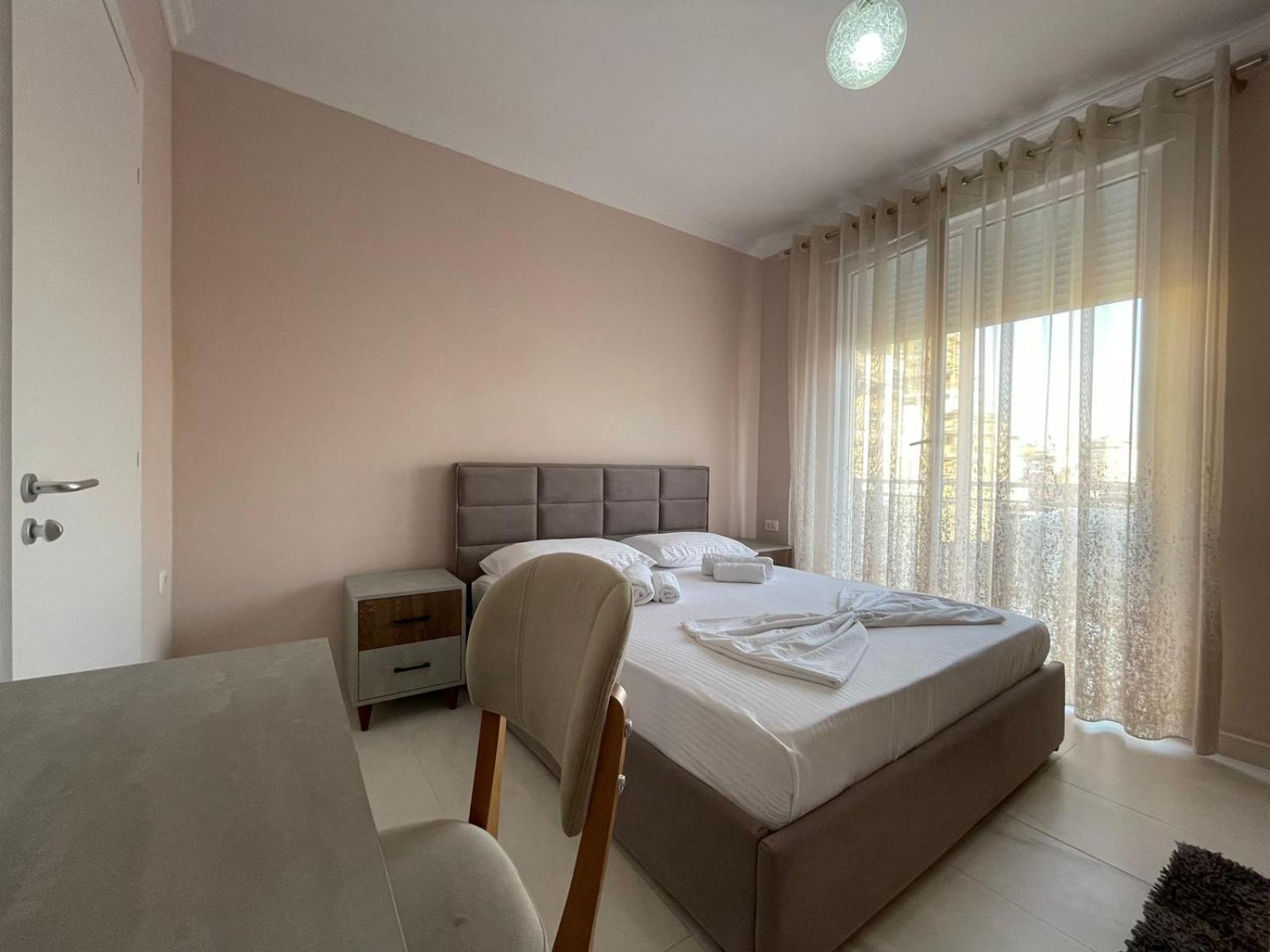 Boho Central Apartment Tiranë Luaran gambar